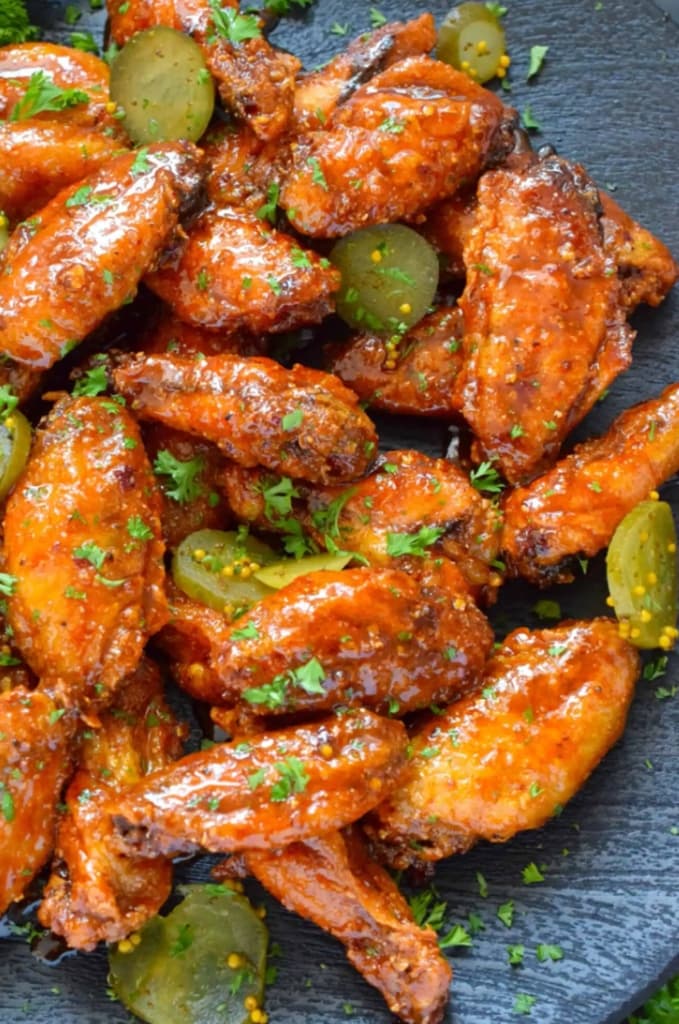 10 Jumbo Wings & Fries